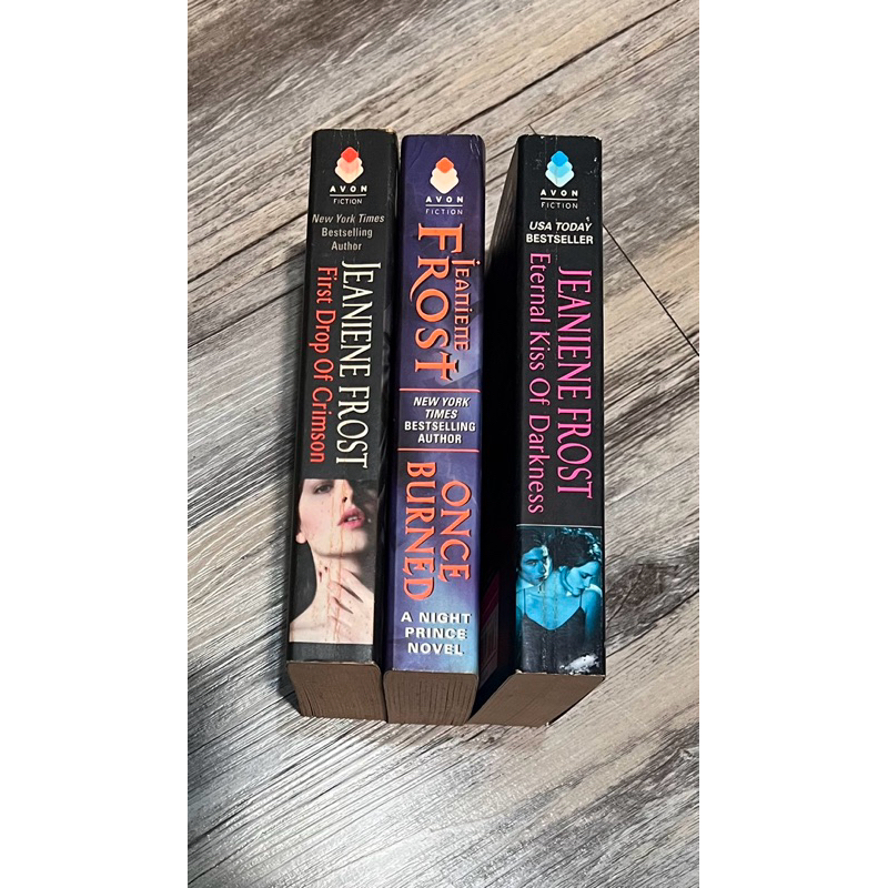 Buku Novel Bahasa Inggis - Paranormal Romance