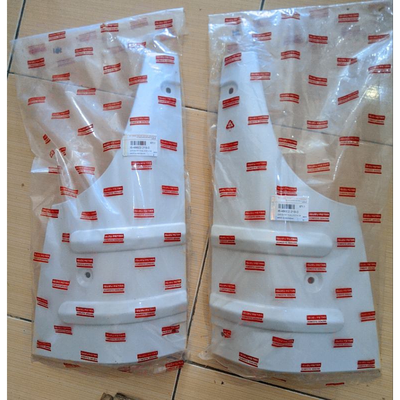 Pipi samping isuzu elf/Garnish depan Elf new