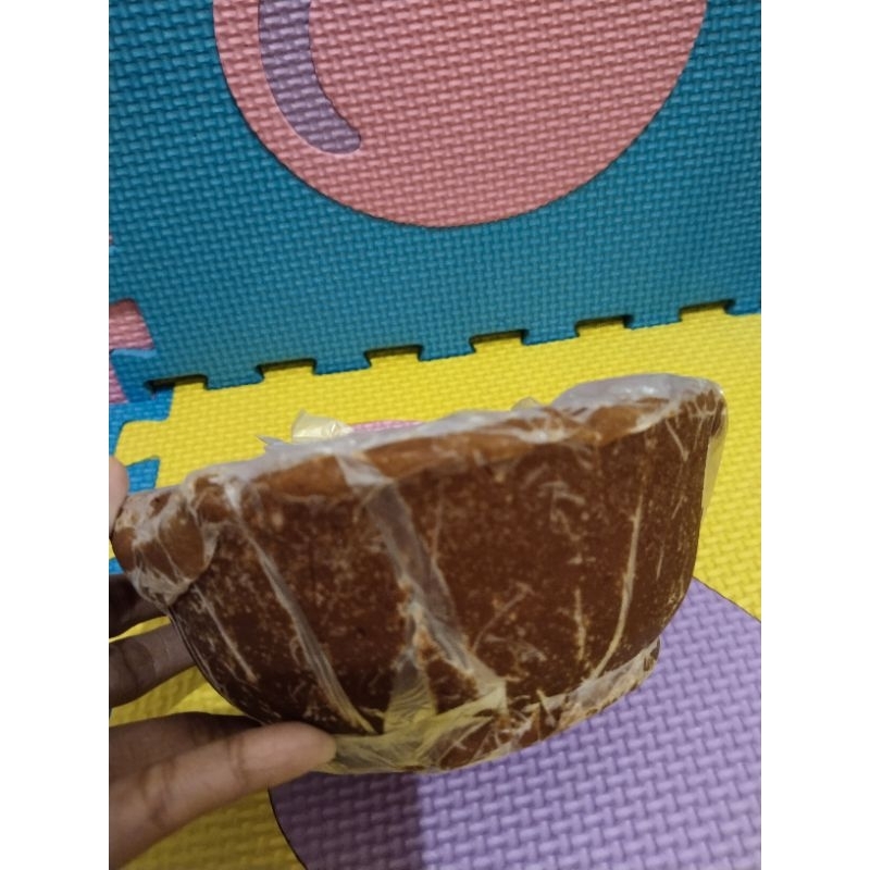 

GULA AREN KHAS MADURA BERAT 1KG