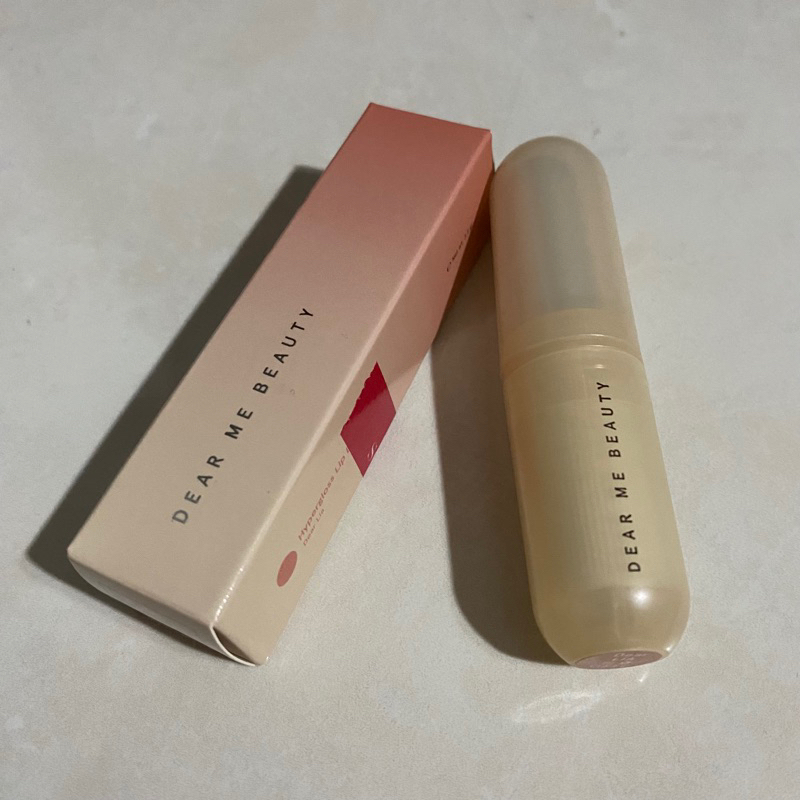Dear me beauty lip balm (shade Lia)