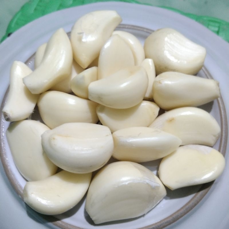 

bawang putih kupas.250 gram.