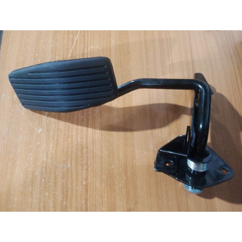 Pedal Gas L 300 Diesel L 038