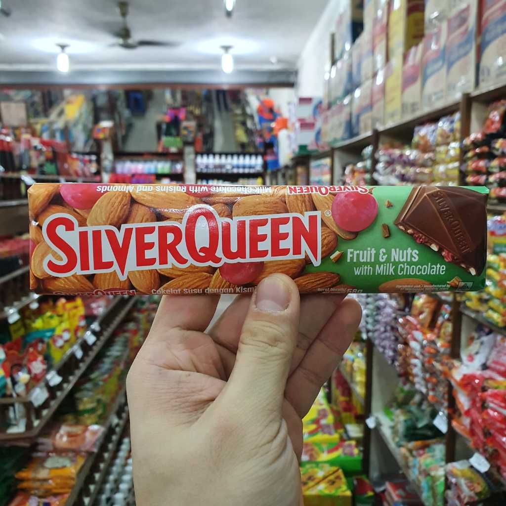 

COKELAT SUSU KISMIS & KACANG ALMOND SILVERQUEEN FRUIT & NUTS MILK CHOCOLATE 55 g