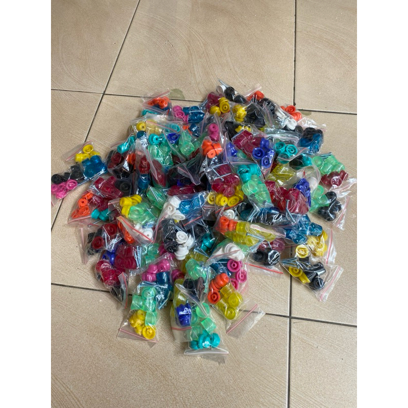 Kaki karet sangkar isi 4