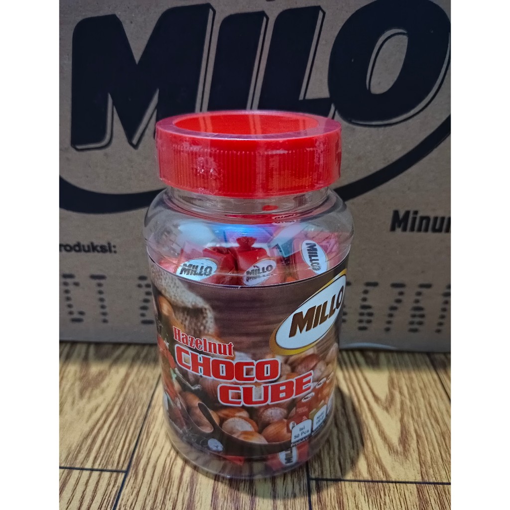 

Kacang Hazelnut Milo/Millo Cube 1 Toples (Isi 50 Cube) Murah Lebay ....