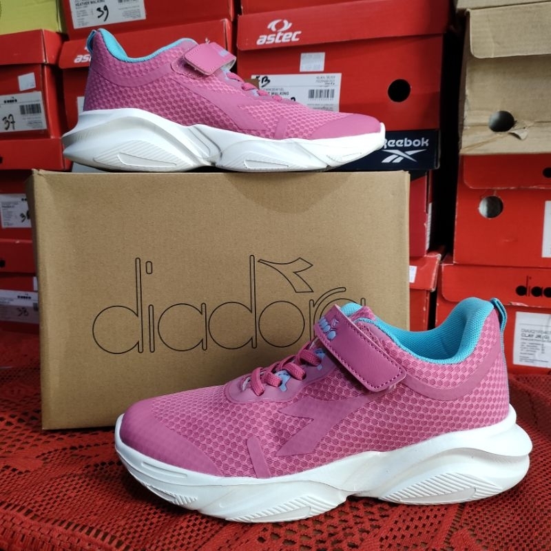 Sepatu Anak Diadora GENE Size 35 cm21,5