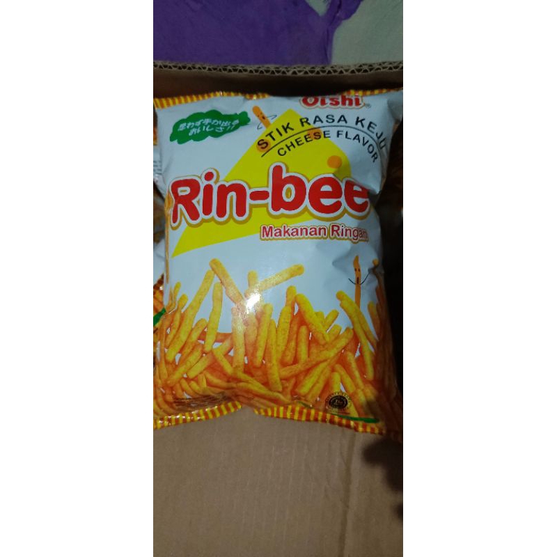 

130 G.. (kemasan paling besar) Rin Bee Snack makanan ringan Stik Rasa Keju