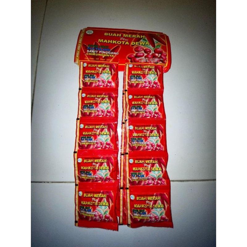 BUAH MERAH MAHKOTA DEWA