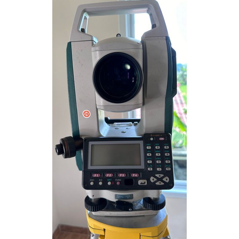 Total station sokkia set-250x Bekas sudah USB