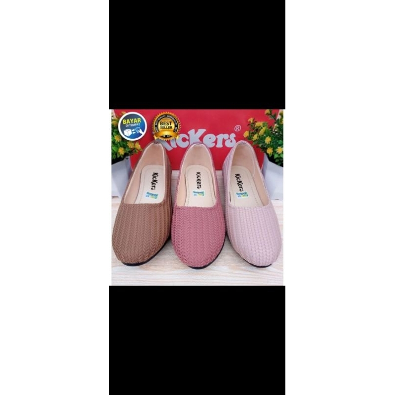 FLATSHOES RAJUT WANITA KICKERS