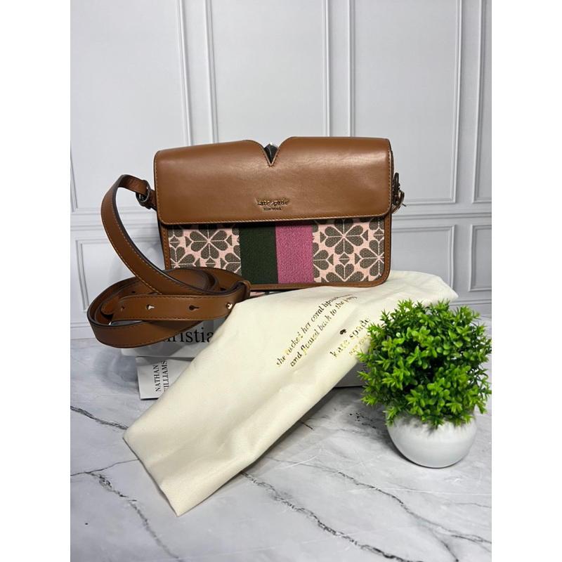 Preloved tas KateSpade signature butik