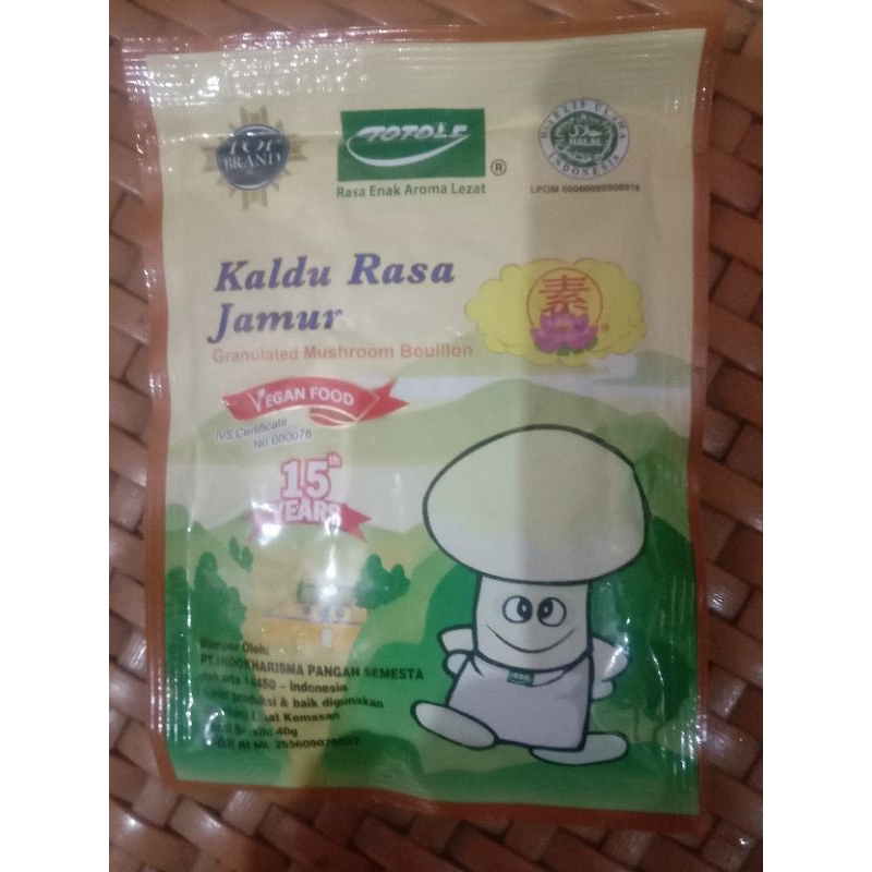 

Kaldu jamur TOTOLE