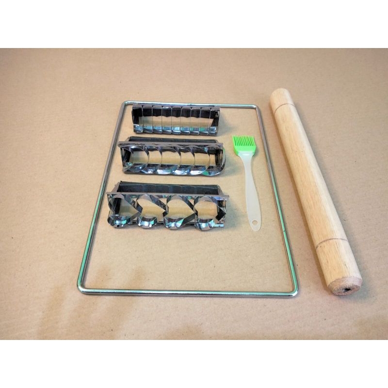 Murah cetakan kue kering 3 / cetakan kue kastanggel / bingkai perata adonan kue / rolpin kayu penggi