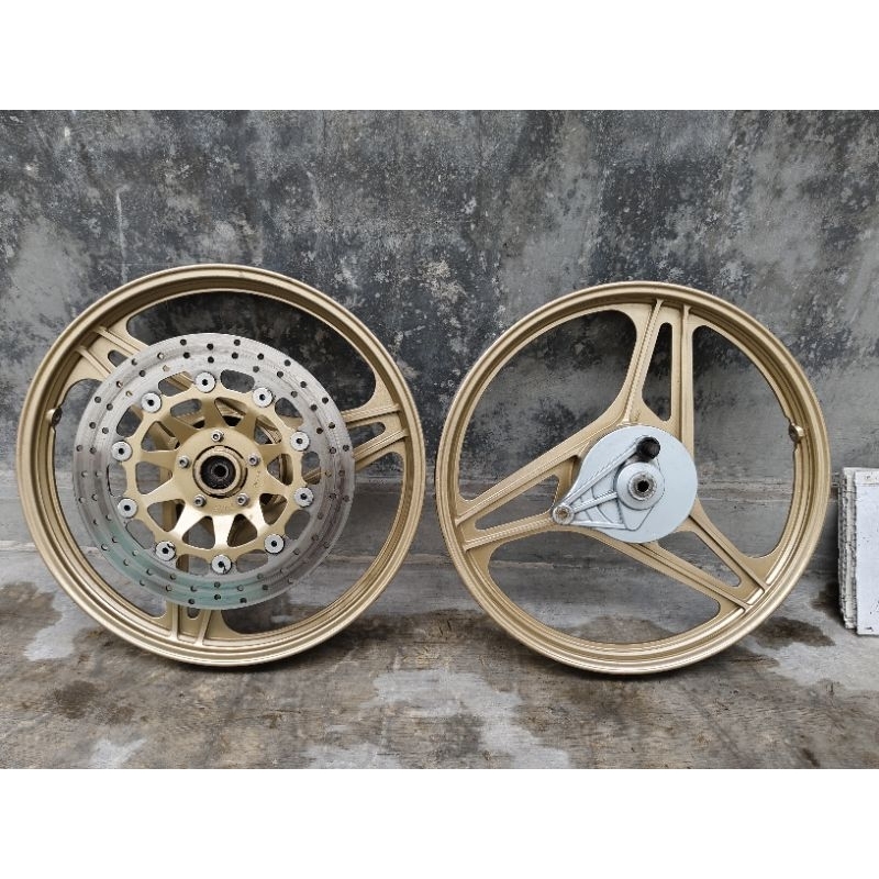 velg jialing balok depan asli cakram siap pakai cat masih cukup mulus