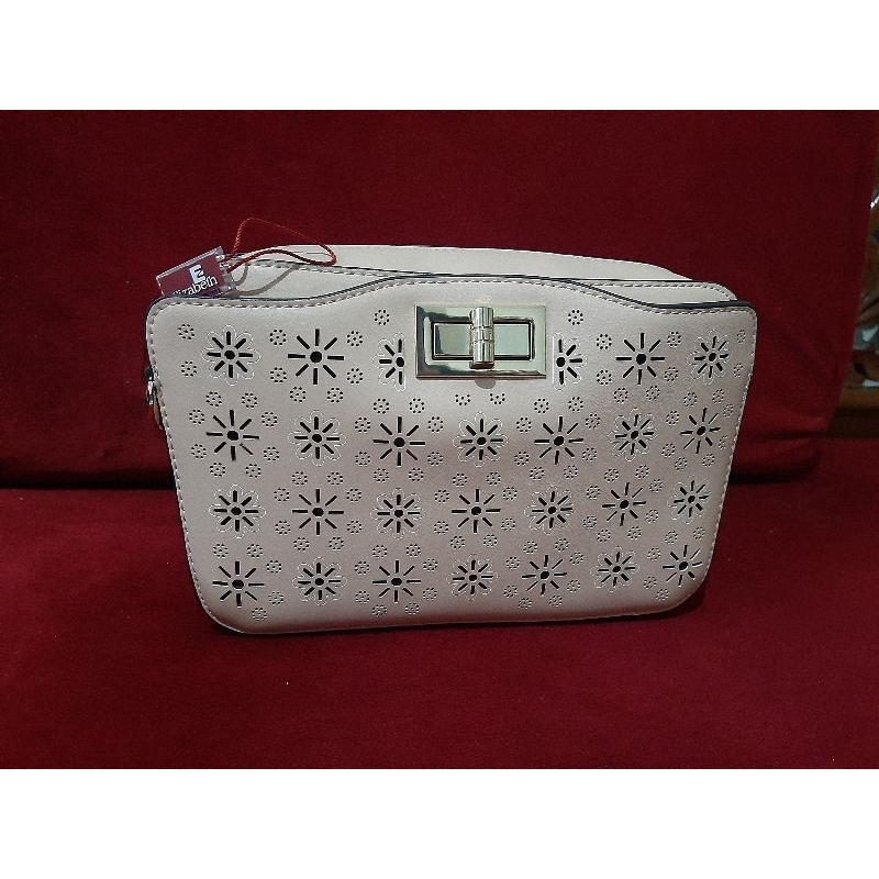 Tas Elizabeth 2 muka beranak