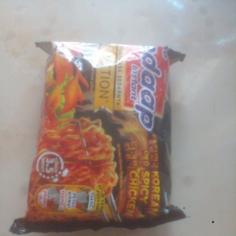 

Mie sedaap korean spicy chicken mi instan mi goreng