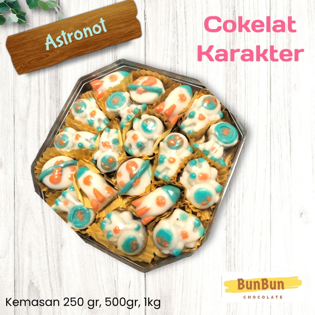 

Cokelat Karakter Astronot