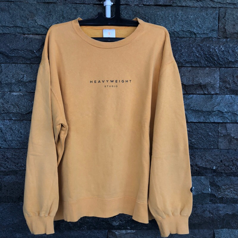 PRELOVED HEAVYWEIGHT STUDIO CREWNECK // SWEATER // SIZE L