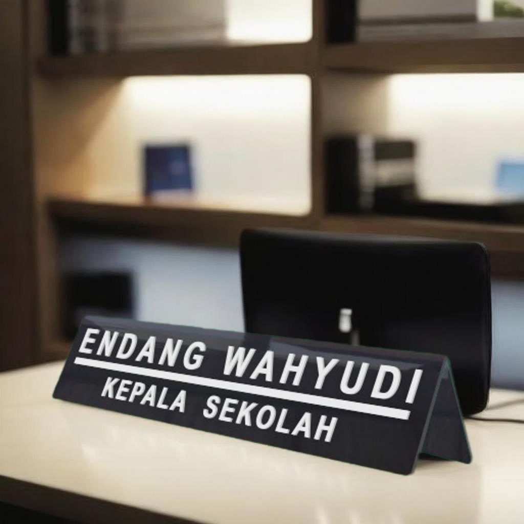 

Papan Nama Akrilik Meja, Name Desk 8x30cm