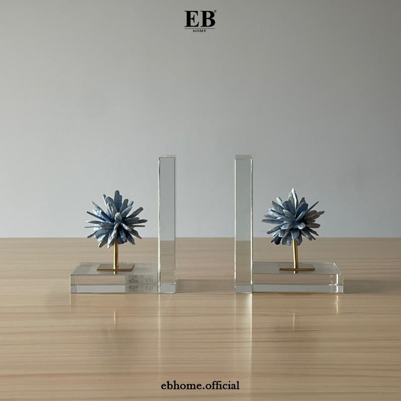 

Penyangga Buku / Book End / Blue Quartz Crystal Set 160