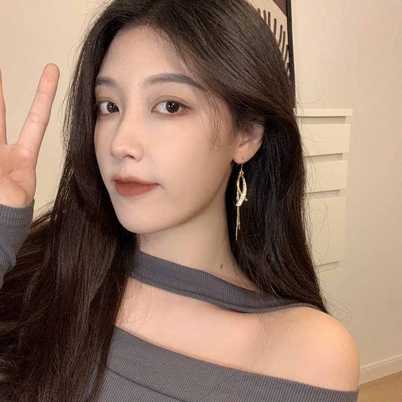 TERLARIS Anting Hijab Panjang Wanita Korea Model Juntai Warna Gold Emas Giwang Jilbab Hook Earrings