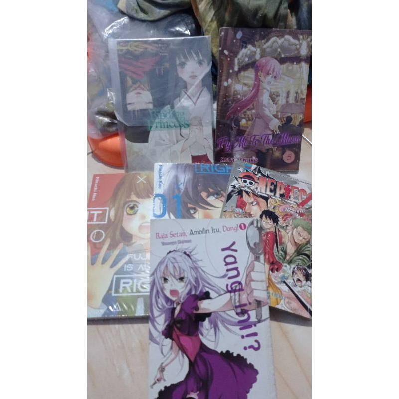 Obral Komik Murah One Piece, Fujiwara Is Almost Right, Fly The Moon, Oshi No Ko, Raja Setan Ambilin 