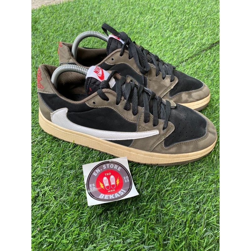 AJ1 low Travis scott (second)