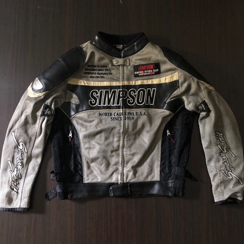 Simpson jaket motor