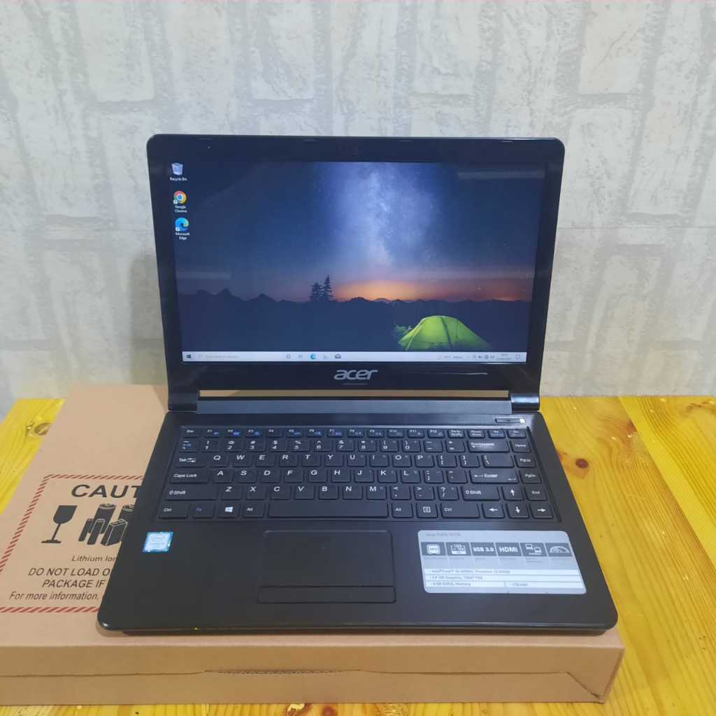Laptop Acer One 14 Z476, Core i3-6006U, Gen 7th, HD Graphics 520, Ram 4Gb / 1TB, Seri Baru, Lengkap, Black
