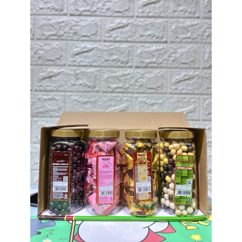 

Cokelat almond dan Cokelat biskuit banibol isi 4 toples