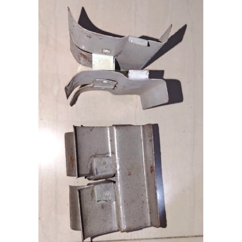 Breket Tengah Rolling Door / Breket Rolling Door