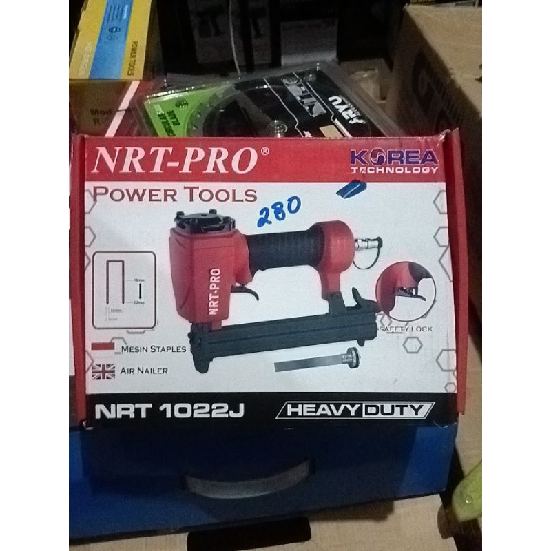 

STAPLES TEMBAK 1022J