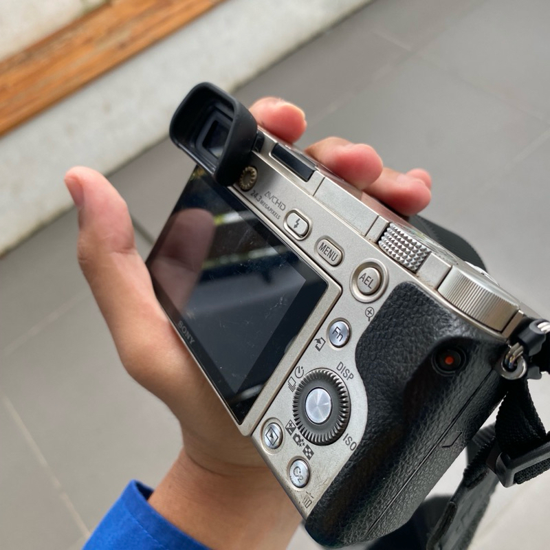 Sony A6000 bekas body only