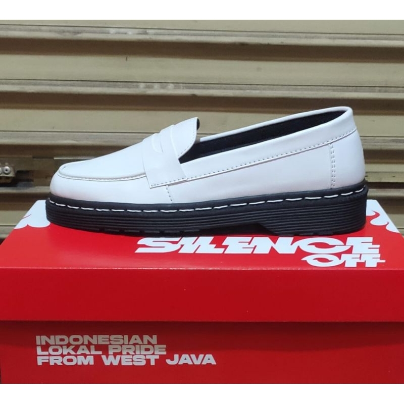 Sepatu Pansus Slop Formal Putih Kerja Pria Bahan Kulit Sintetis