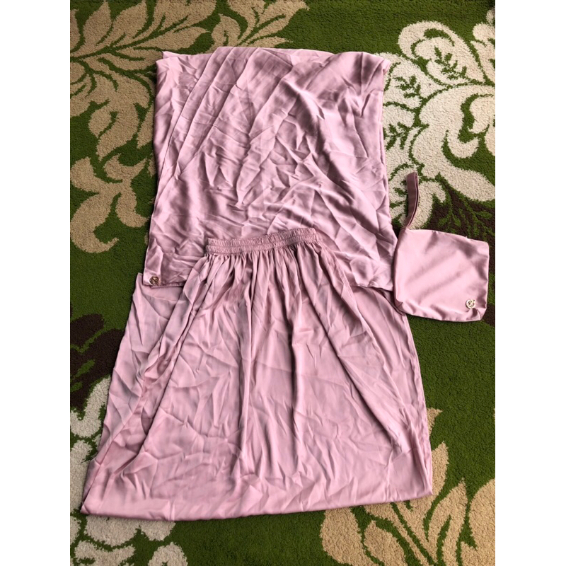 prayer robe lbylcb by Laudiya cintiabella