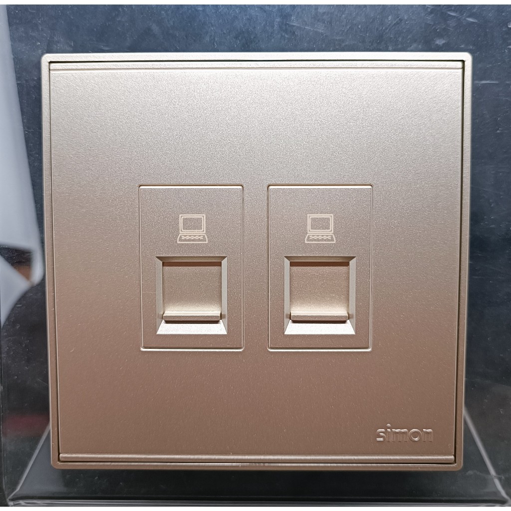SIMON E6 CHAMPAGNE OUTLET DATA / OUTLET DATA (TWIN DATA CAT 6)