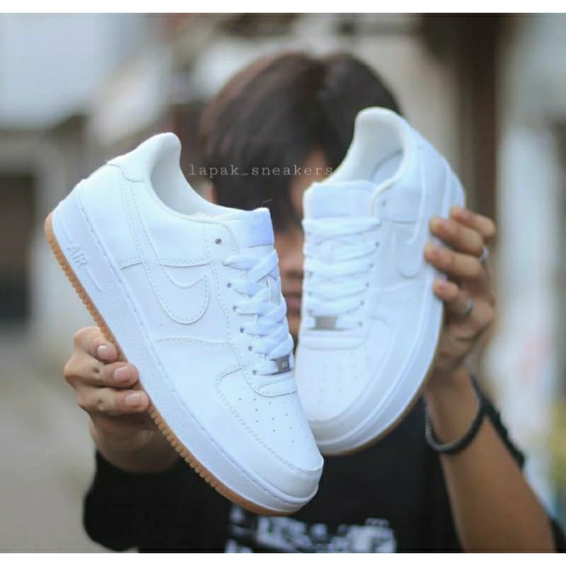 PRELOVED SEPATU SNEAKERS | SNEAKERS PUTIH