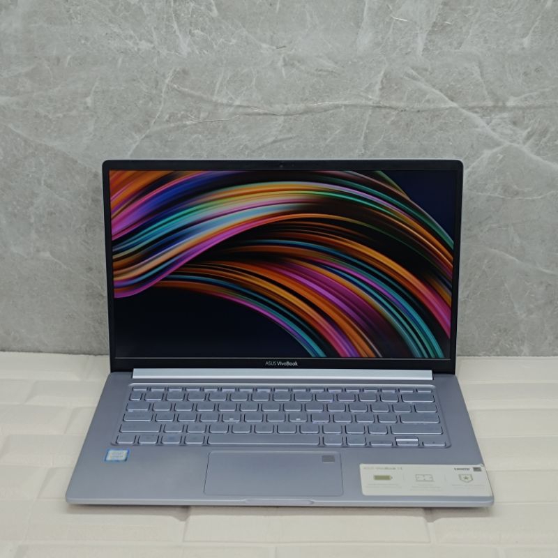 Laptop Asus Vivobook 14 K403FA Intel Core i5-8265U RAM 8GB SSD 512GB IPS