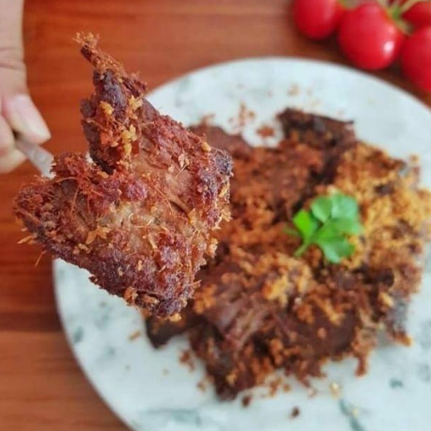 

GROSIR empal daging ungkep frozen 25gr lengkap dengan sambel bawang bawang goreng dan serundeng