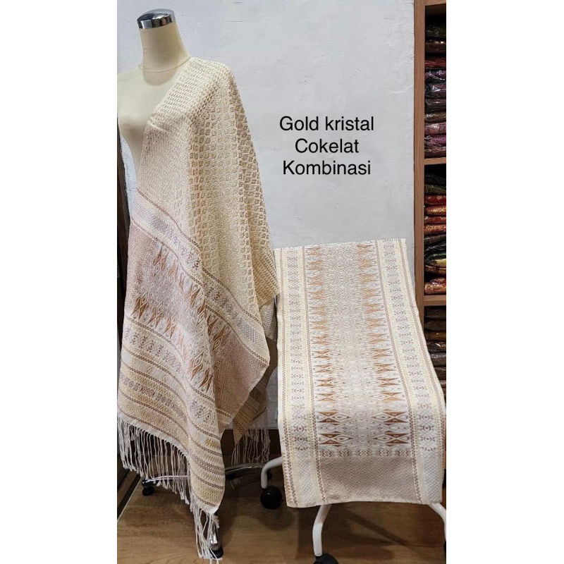 Koleksi Terbaru Songket Tumtuman Tanpa Sambungan Tenun Asli Nuansa Warna Gold Silver Kombinasi
