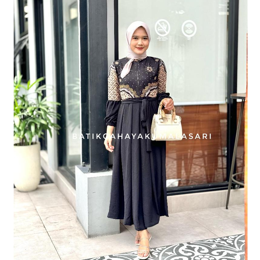FREYYA Dress Batik Wanita Kombinasi Crinkle Polos Motif NAFIA Hitam - Baju Muslim Wanita - Gamis Wanita Lebaran Elegan