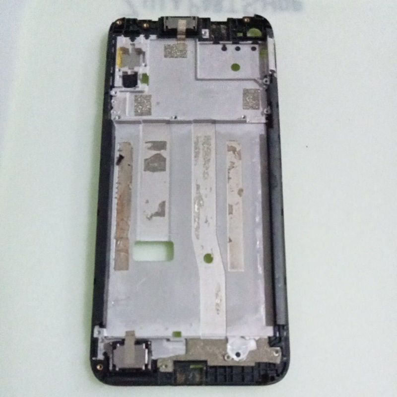 TATAKAN LCD LUNA G9