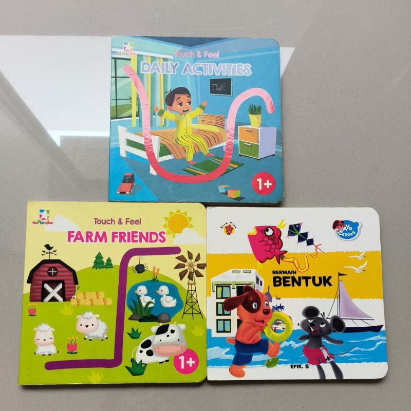 Buku Touch & Feel 1+