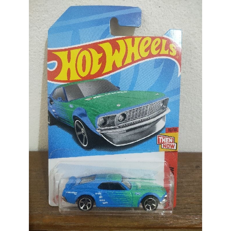Hot wheels 69 ford Mustang boss 302