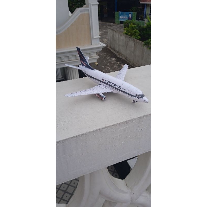 DIY papercraft pesawat boeing 737-200 Aeroflot