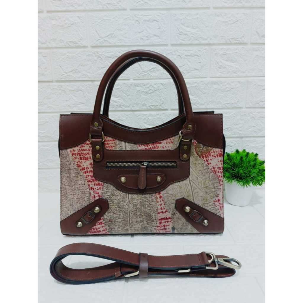 Tas wanita, tas kulit, tas jinjing, tas slempang, tas  balenciaga by Tania Leather