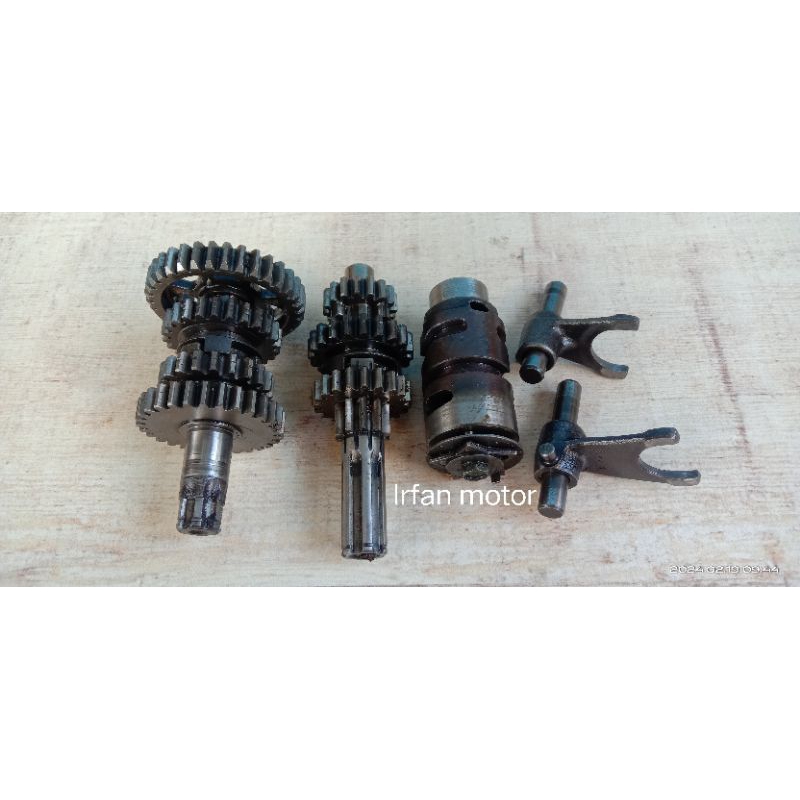 gigi gear rasio transmisi full set RC100 tornado kristal bravo sprinter original