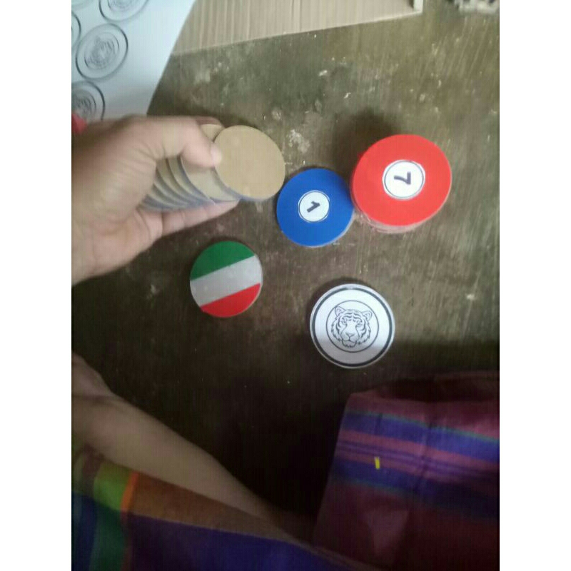 biji Carambol atau biji karambol ukuran 5cm tebal 5 mili