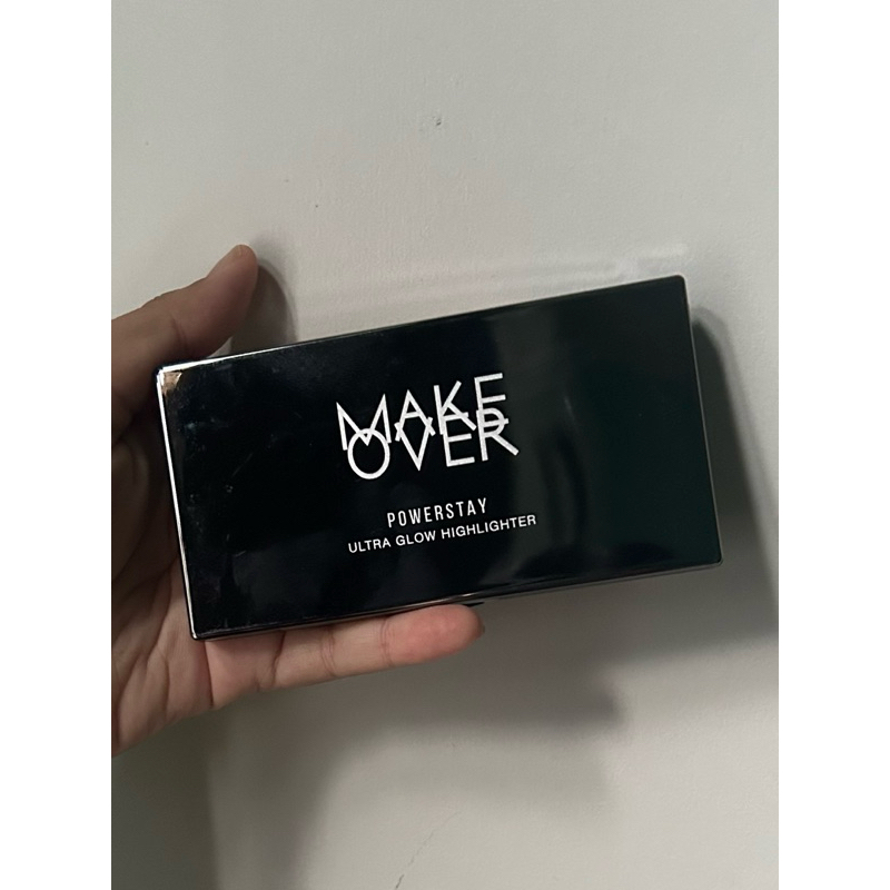 Preloved Make Over Powerstay Highlighter Palette