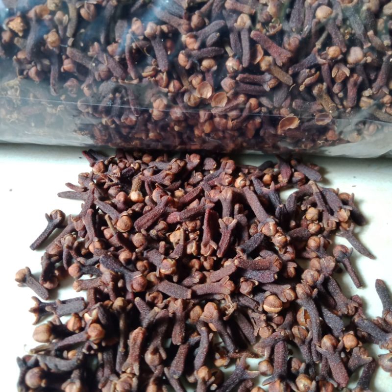 

cengkeh utuh herbal 100 gr